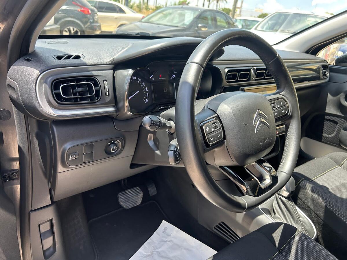 CITROEN C3 SHINE 1.2 E-THP AUTO SPANISH LHD IN SPAIN ONLY 18000 MILES SUPER 2023
